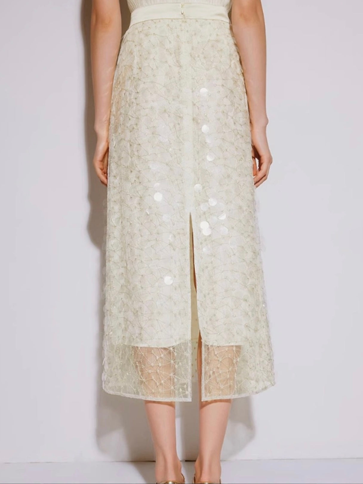 Polished White Midi Skirt – Commuter Elegance