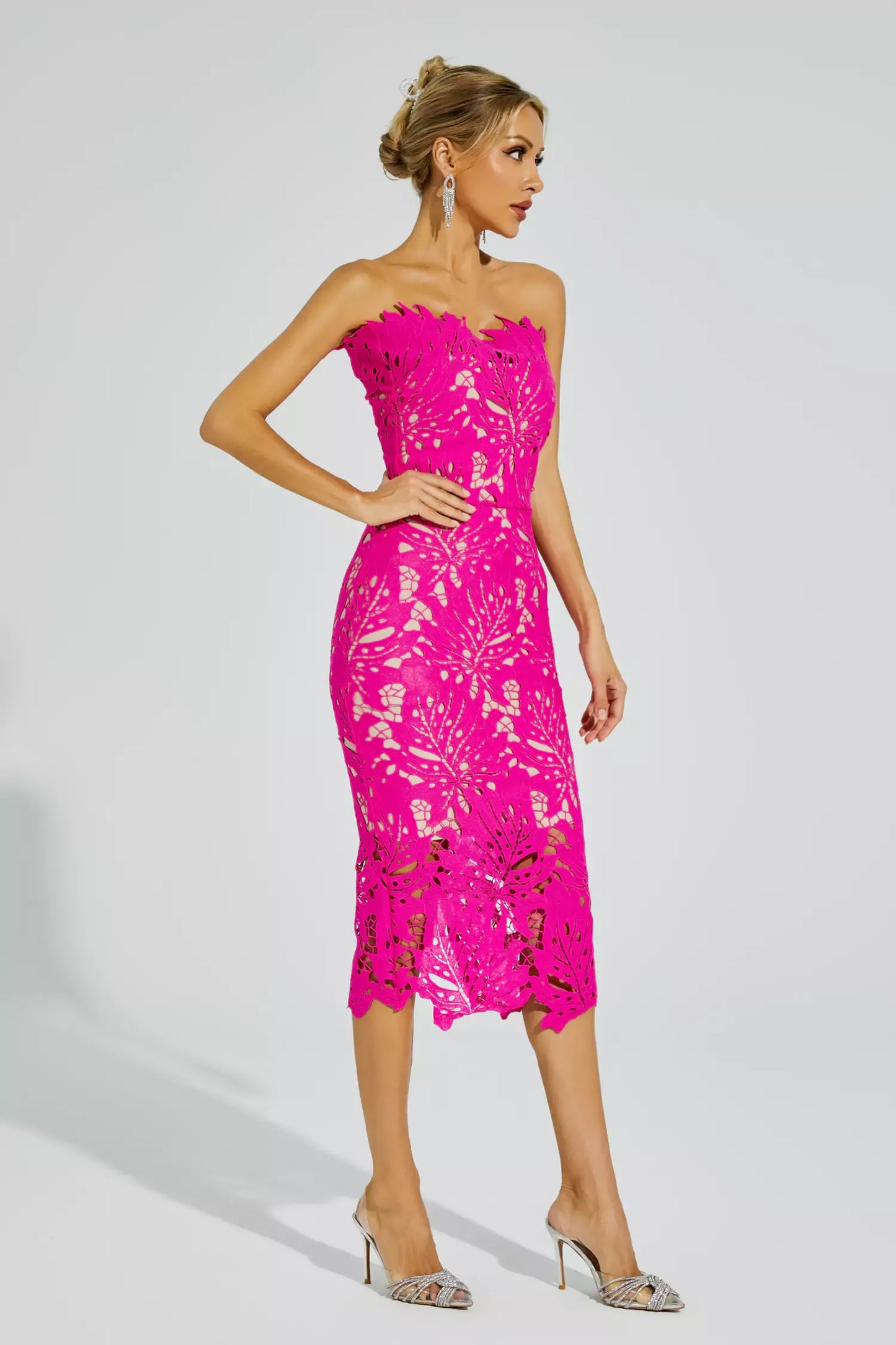 Lace Strapless Midi Evening Dress – Elegant & Captivating