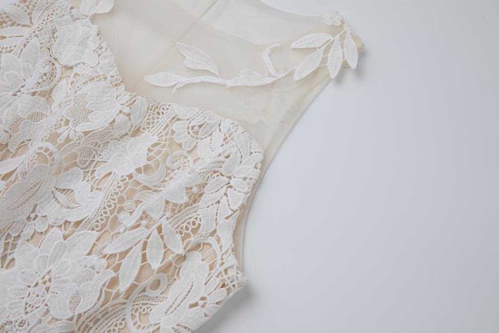 Goddess-Style White Lace Maxi Dress