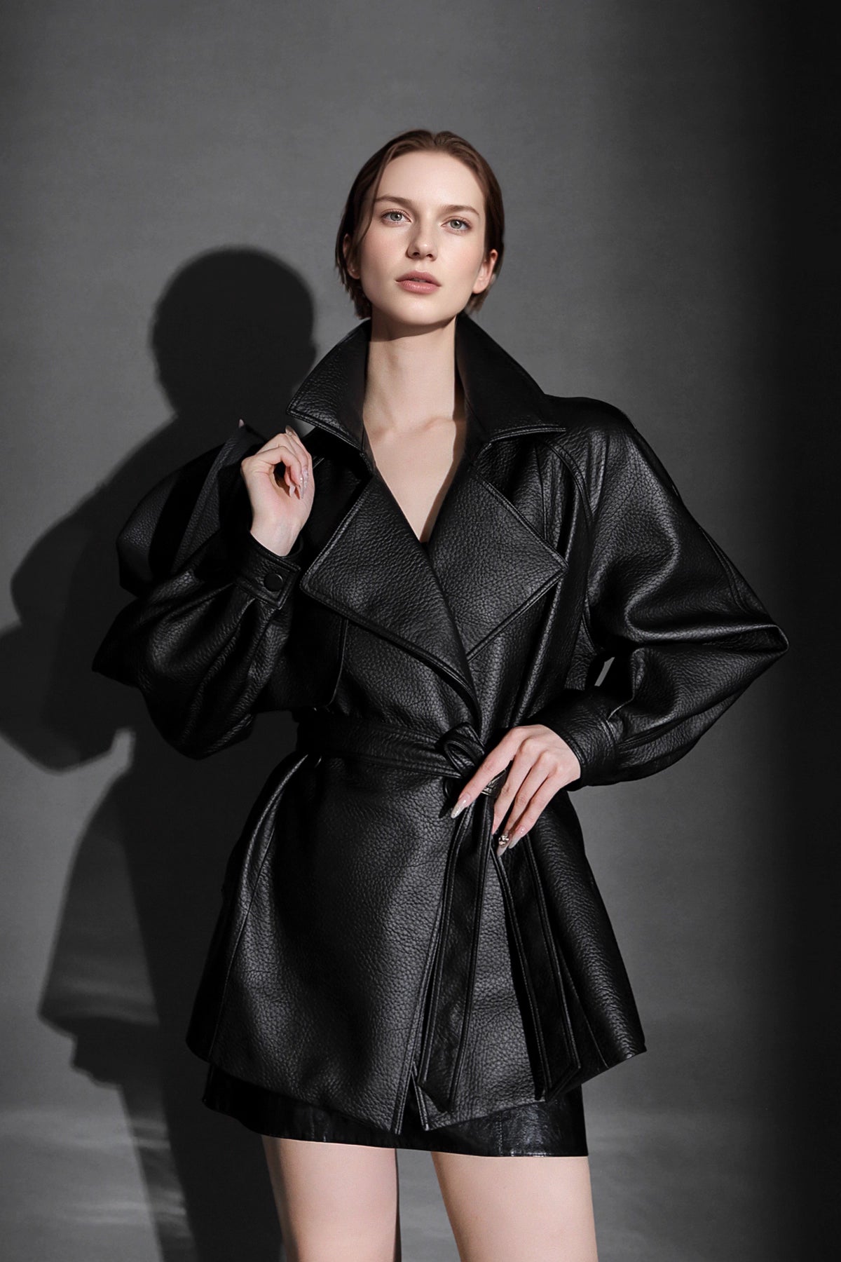 City Glow Balloon-Sleeve Faux Leather Jacket – Slim Fit Waist-Defined Design