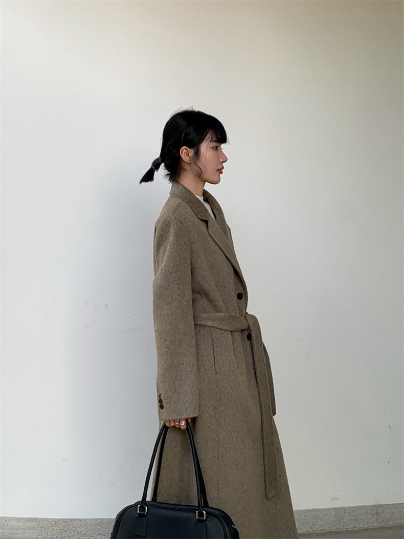 Cashmere Wool Structured Shoulder Coat – Timeless Elegance for Cold Days