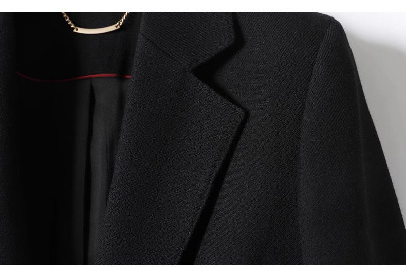 Tailored Grace – Classic Wool Blend Blazer