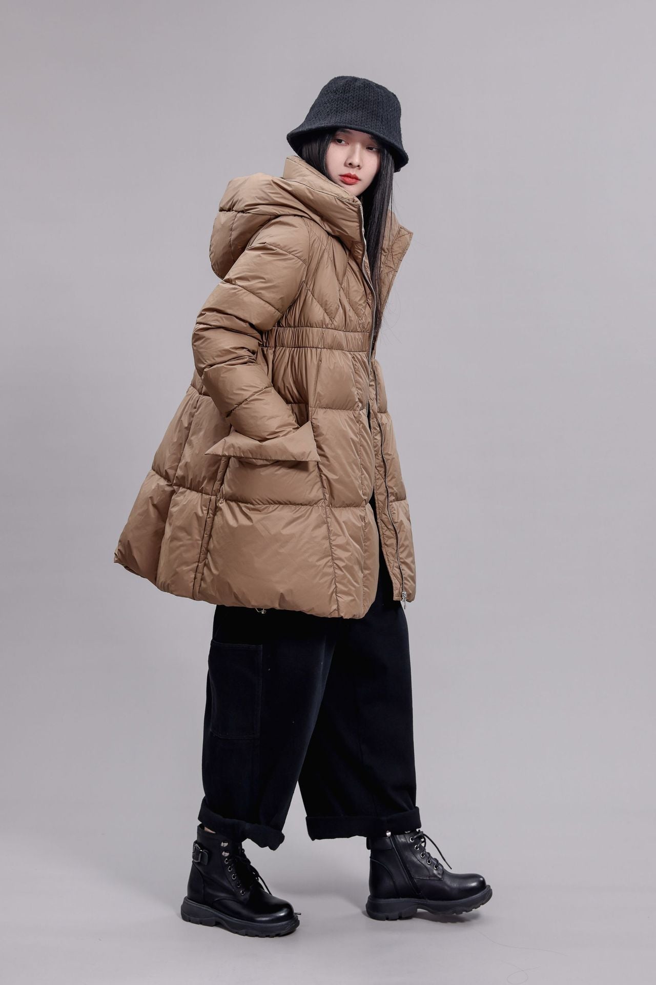 Luxury 90% White Duck Down Puffer Coat – Slim Fit, Hooded Winter Essential