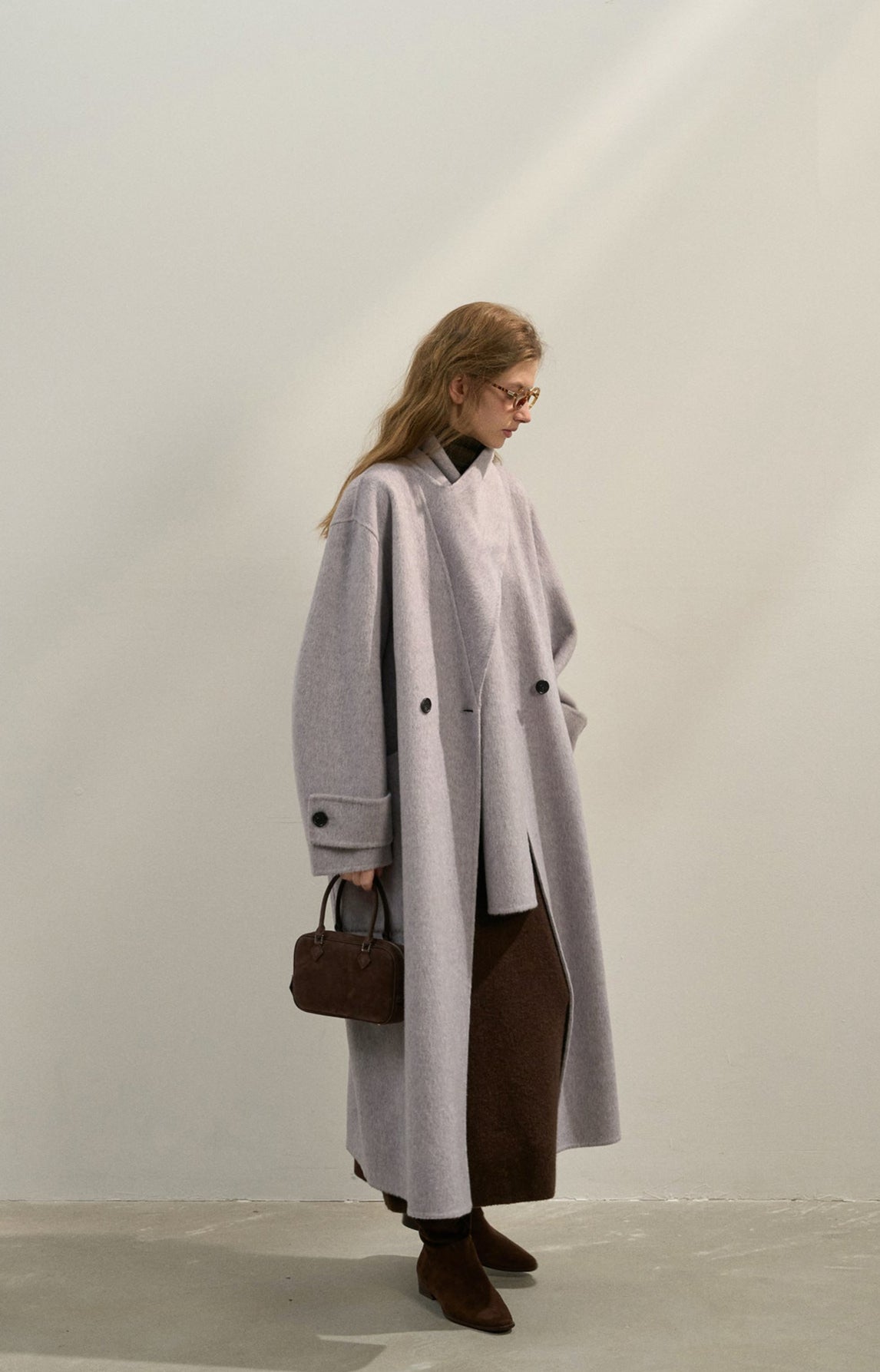 Premium Lamb Wool Shawl Collar Coat – Soft & Elegant Winter Overcoat