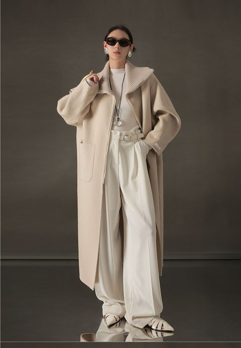 High Wool Content Long Coat with Mock Neck – Relaxed Fit, Zipper Front