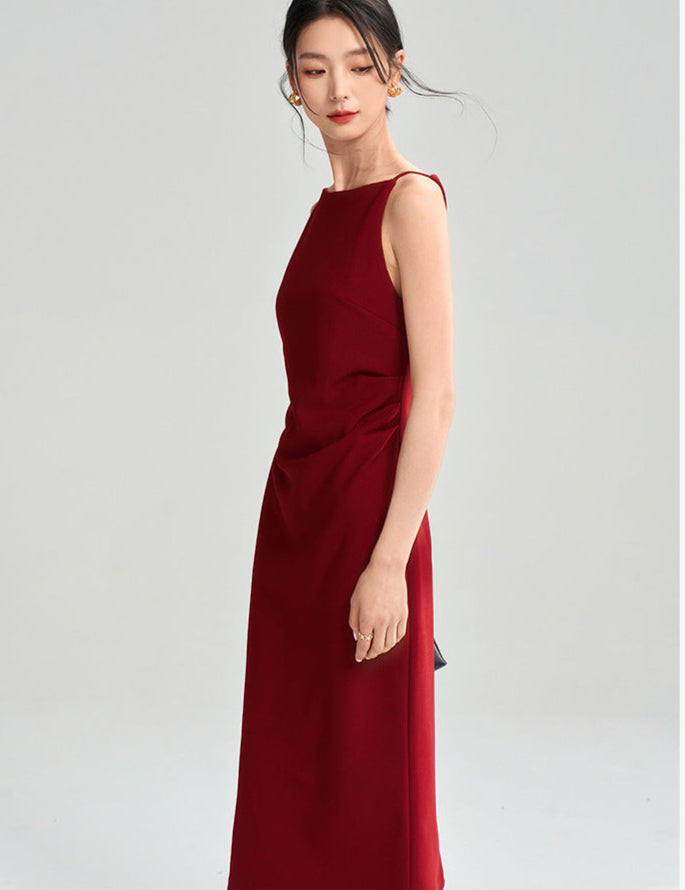 Sleek Red Fitted Midi Dress