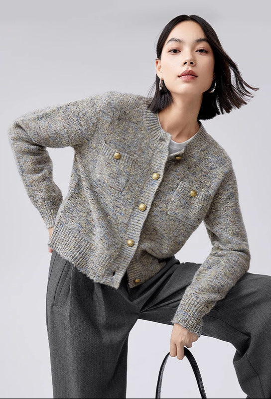 Knit Cardigan with Fine Gold Thread – Elegant Short Style