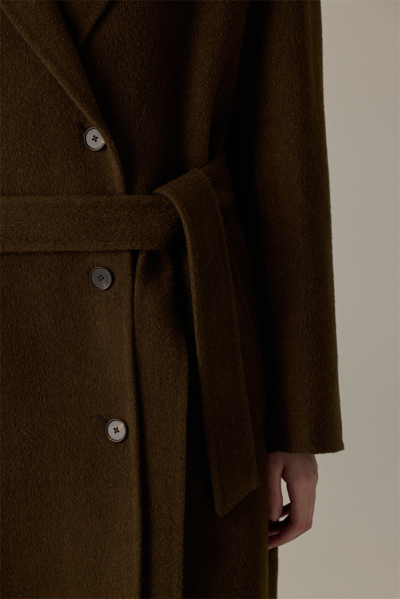 Cashmere Wool Structured Shoulder Coat – Timeless Elegance for Cold Days