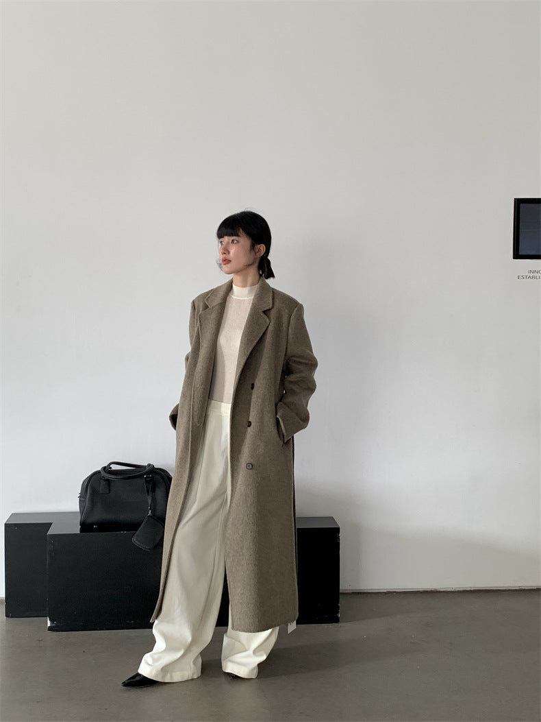 Cashmere Wool Structured Shoulder Coat – Timeless Elegance for Cold Days