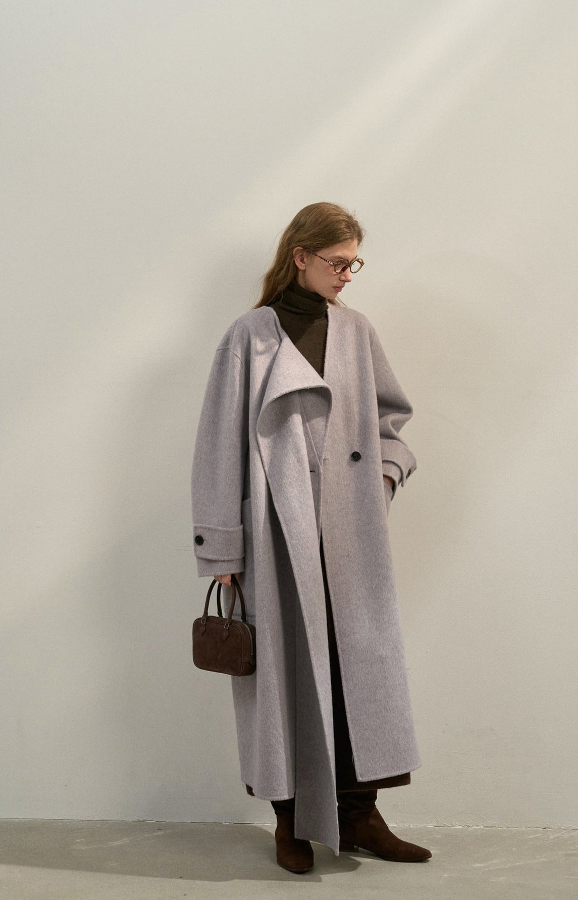 Premium Lamb Wool Shawl Collar Coat – Soft & Elegant Winter Overcoat