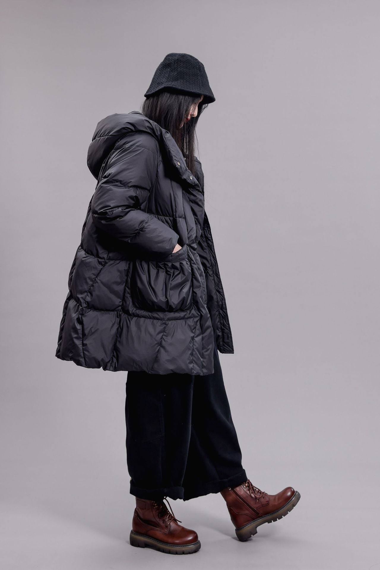 Luxury 90% White Duck Down Puffer Coat – Slim Fit, Hooded Winter Essential