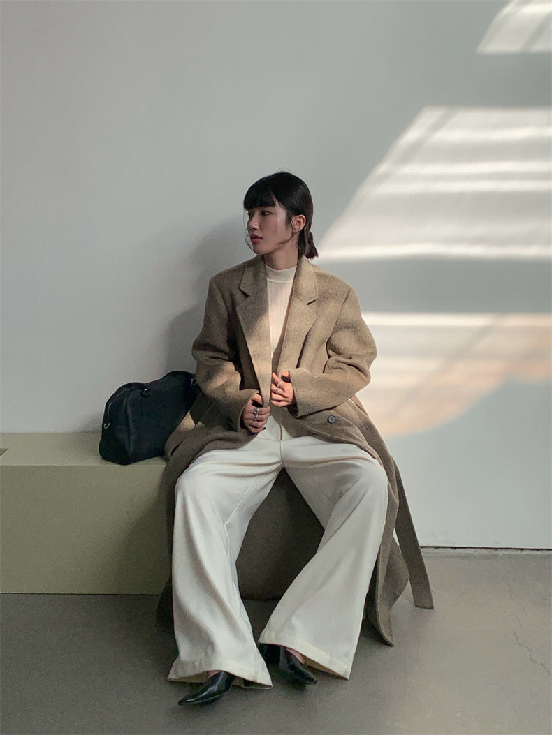 Cashmere Wool Structured Shoulder Coat – Timeless Elegance for Cold Days