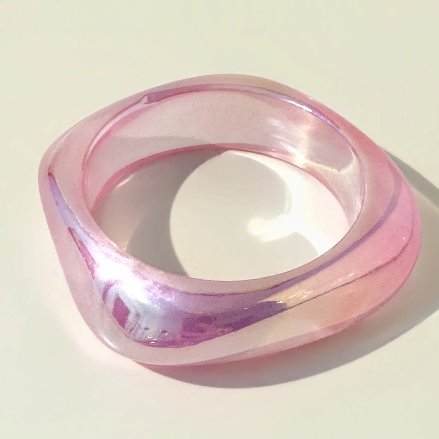 Roselle Twisted Pink Resin Bangle (6 pieces)