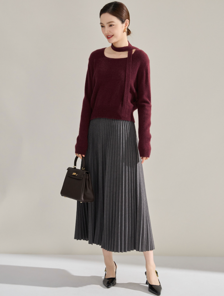 High-Waisted Pleated Midi Skirt – Elegant & Everyday Comfort