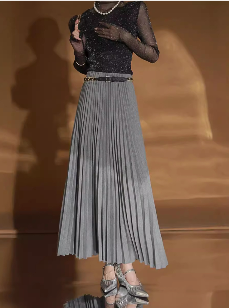 Pleated Knit Midi Skirt – Cashmere Blend Comfort & Elegance