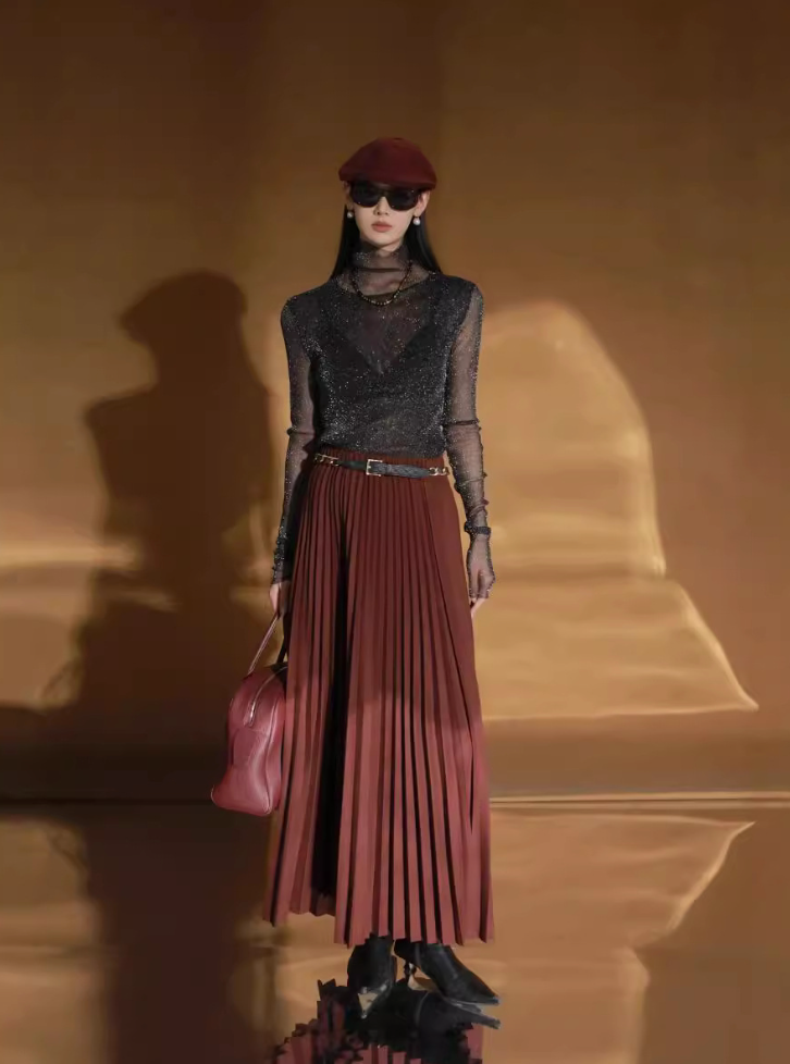 Pleated Knit Midi Skirt – Cashmere Blend Comfort & Elegance