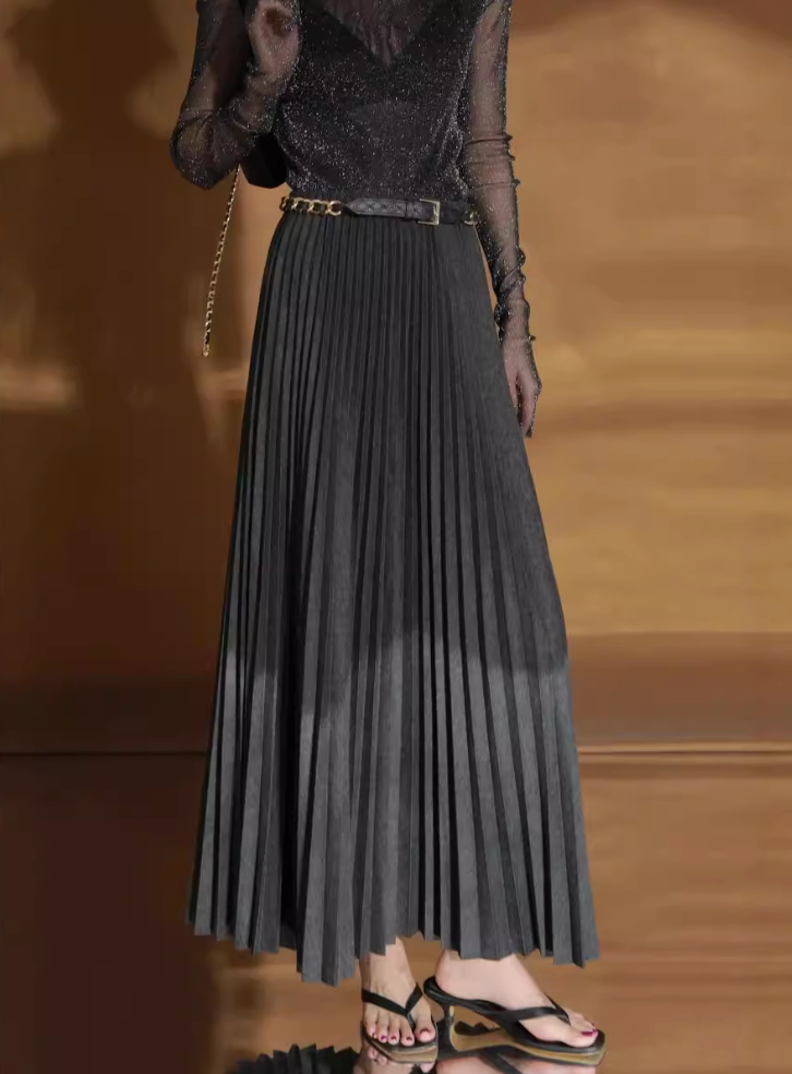 Pleated Knit Midi Skirt – Cashmere Blend Comfort & Elegance