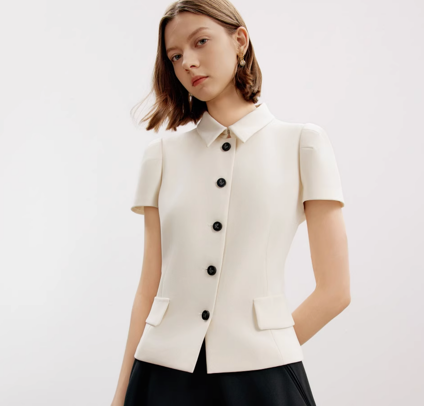 Modern Elegance Buttoned Cropped Jacket – Timeless French Style