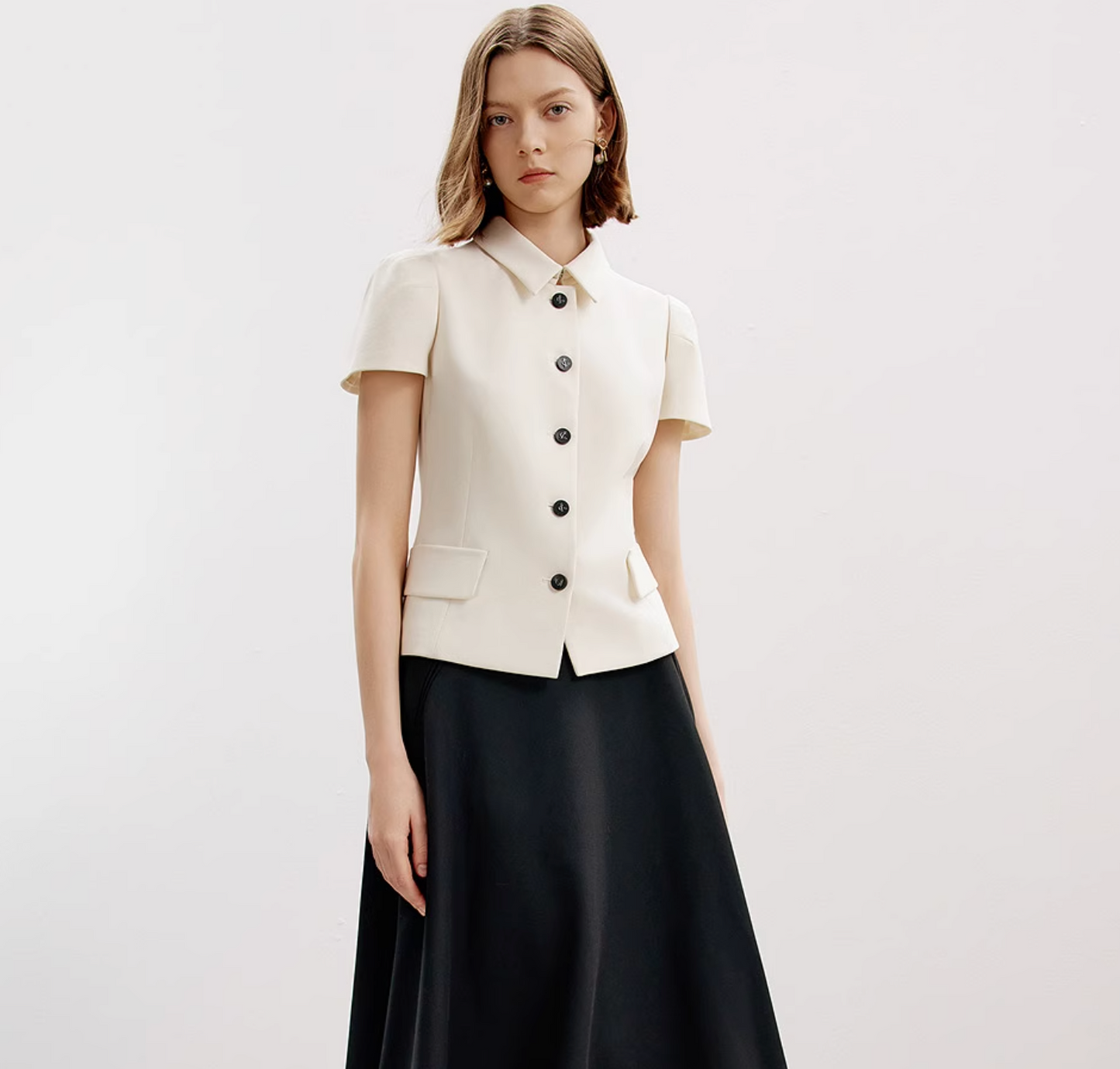 Modern Elegance Buttoned Cropped Jacket – Timeless French Style