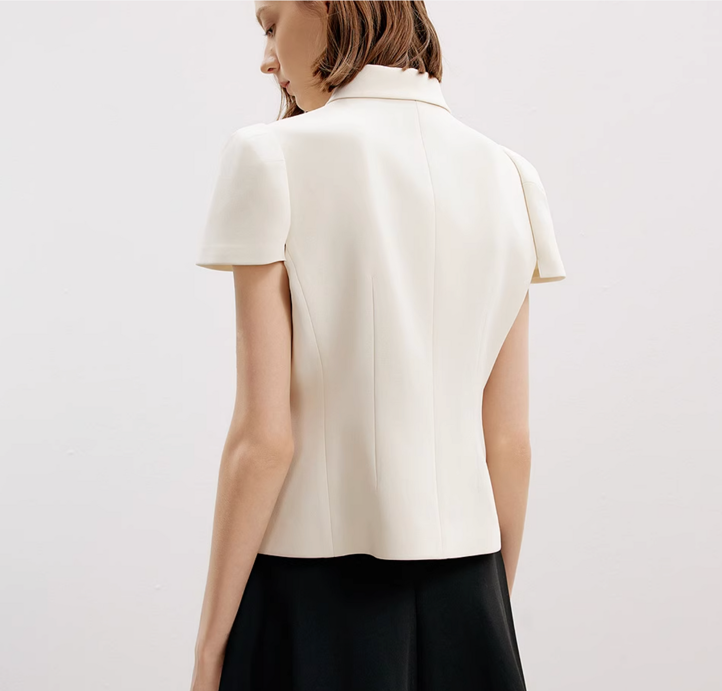 Modern Elegance Buttoned Cropped Jacket – Timeless French Style