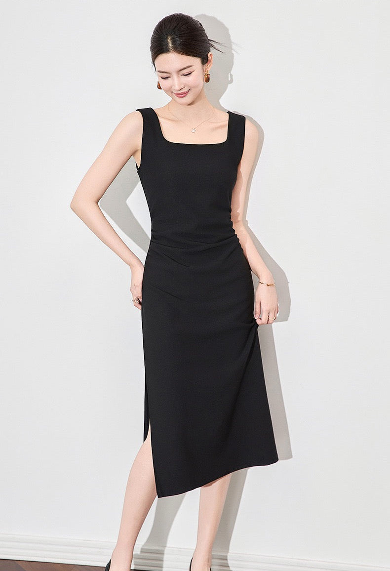 Amélie Noir Lace Contrast Maxi Dress