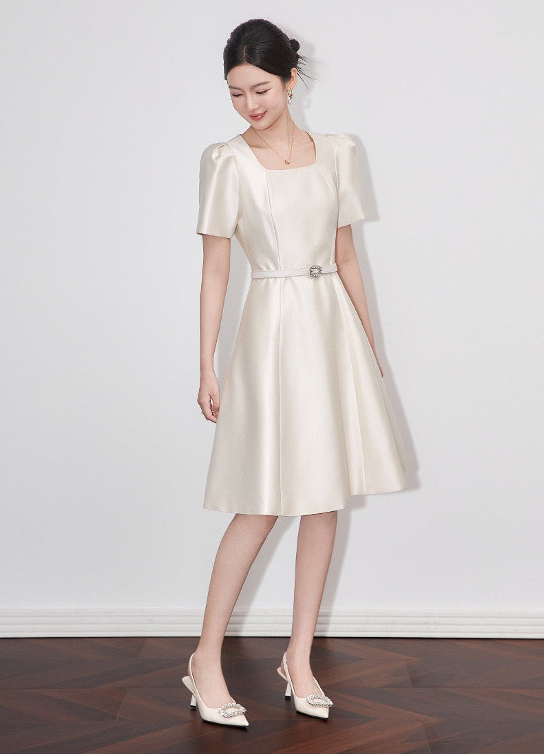 Élodie Square Neck Midi Dress