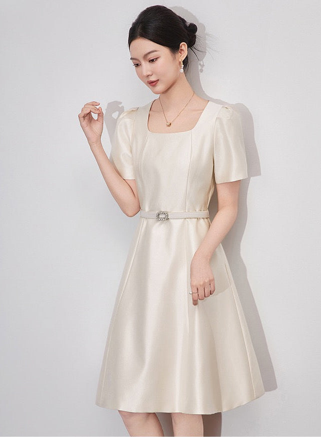 Élodie Square Neck Midi Dress