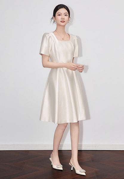 Élodie Square Neck Midi Dress