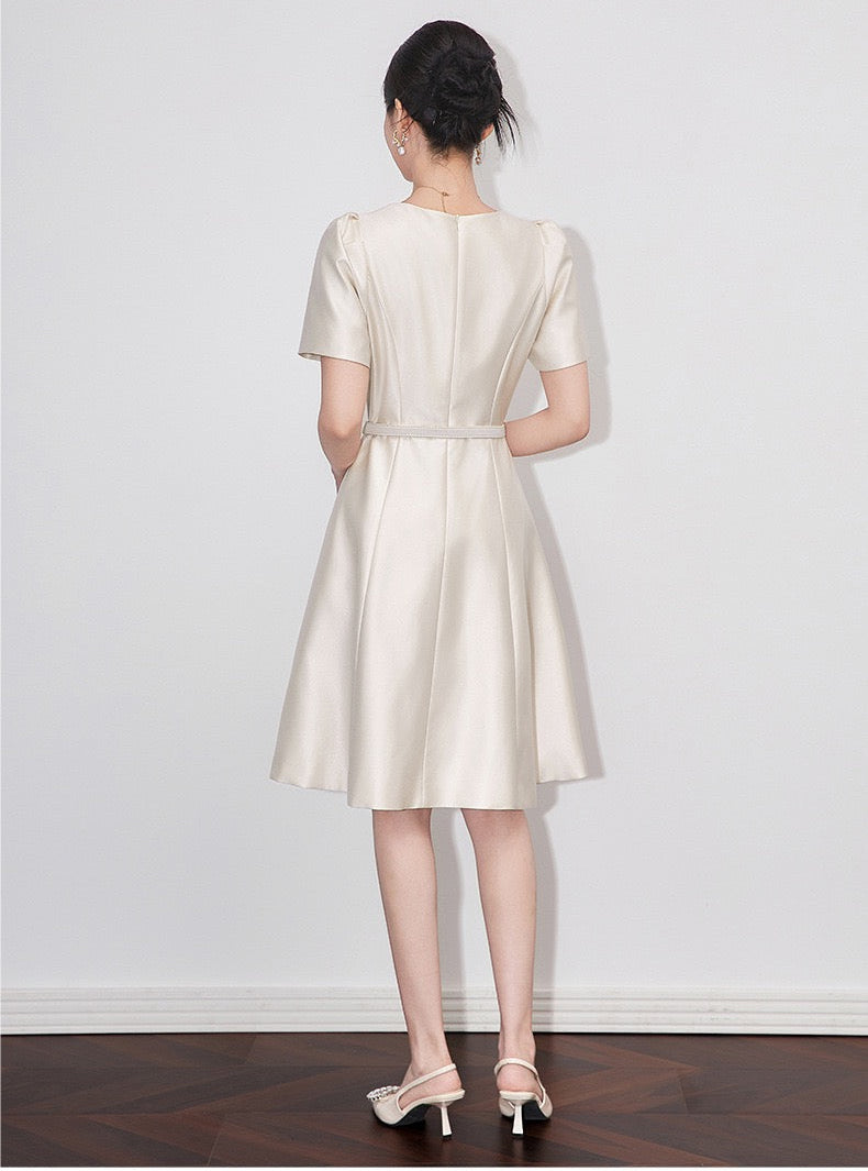 Élodie Square Neck Midi Dress