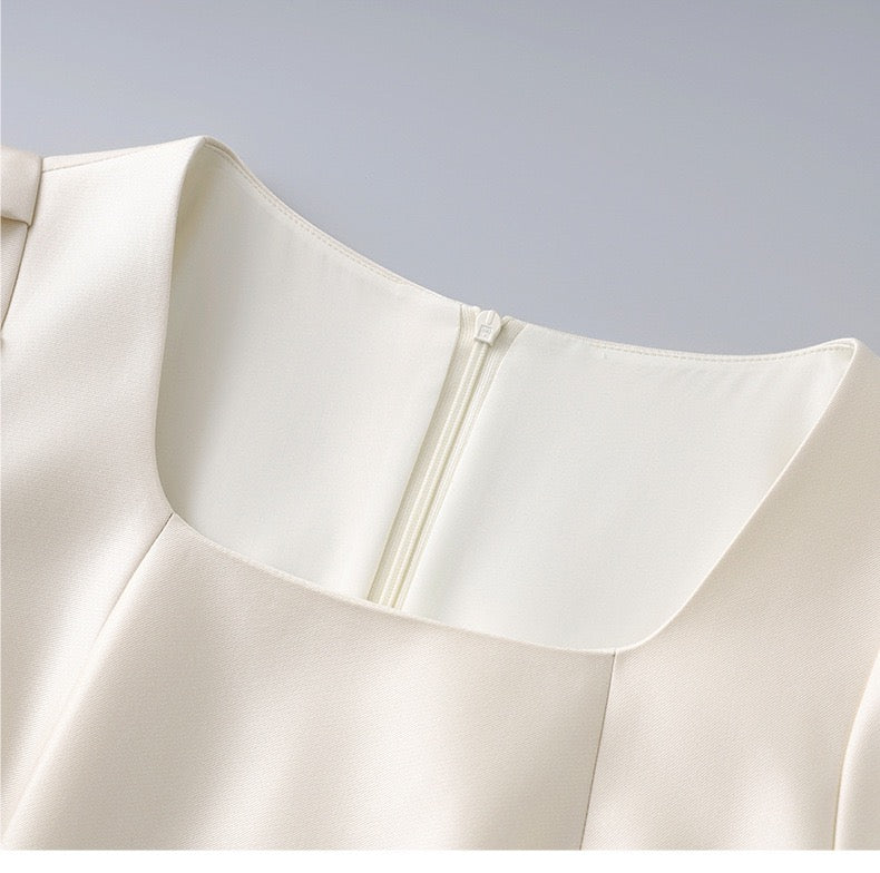 Élodie Square Neck Midi Dress