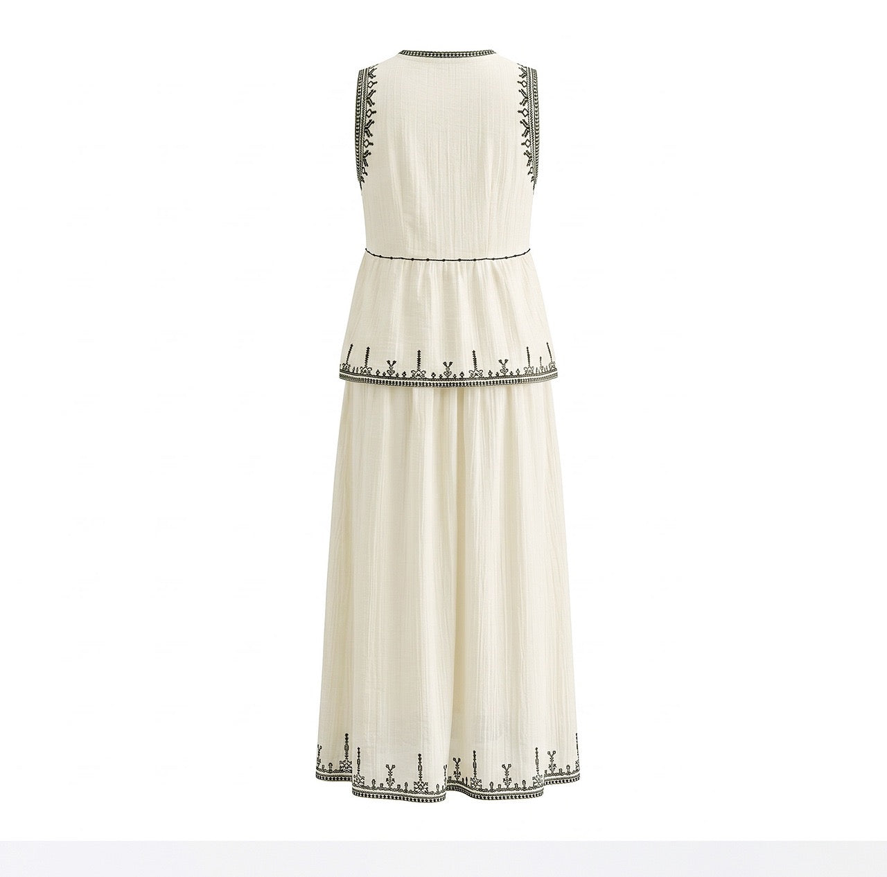 Sorella Embroidered Tencel Set