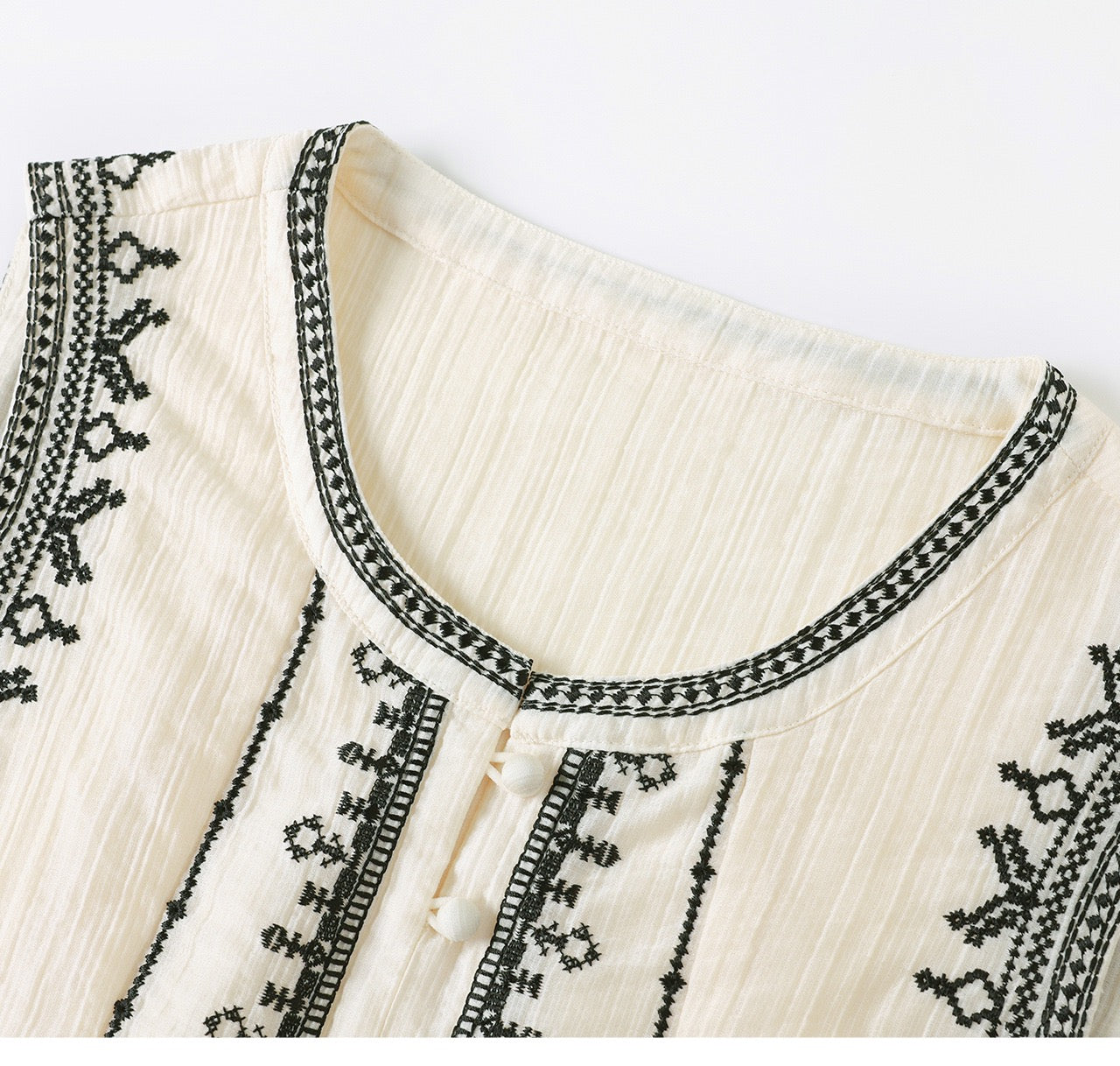 Sorella Embroidered Tencel Set