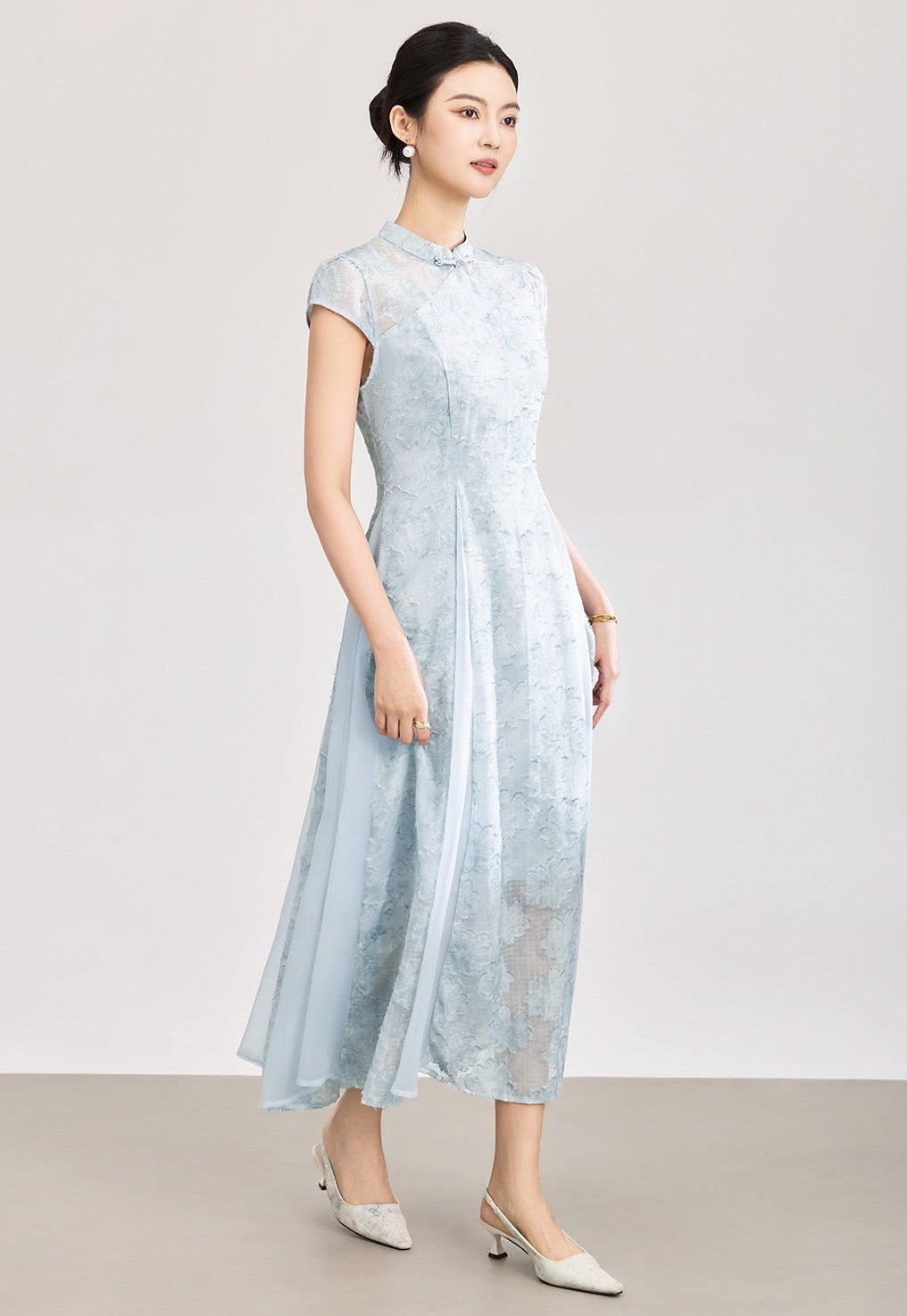 Valentina Embroidered Floral Maxi Dress