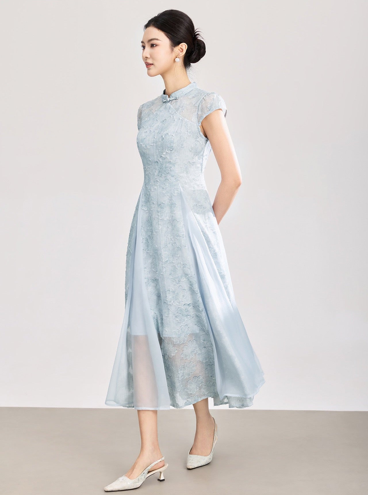 Valentina Embroidered Floral Maxi Dress