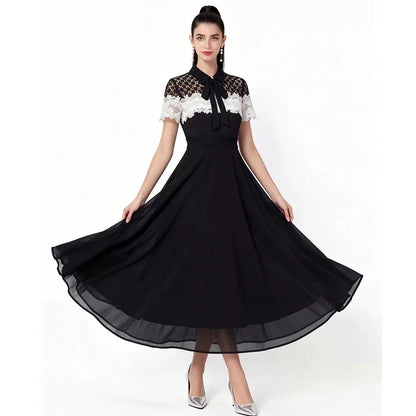 Vivienne Noir Lace Maxi Dress