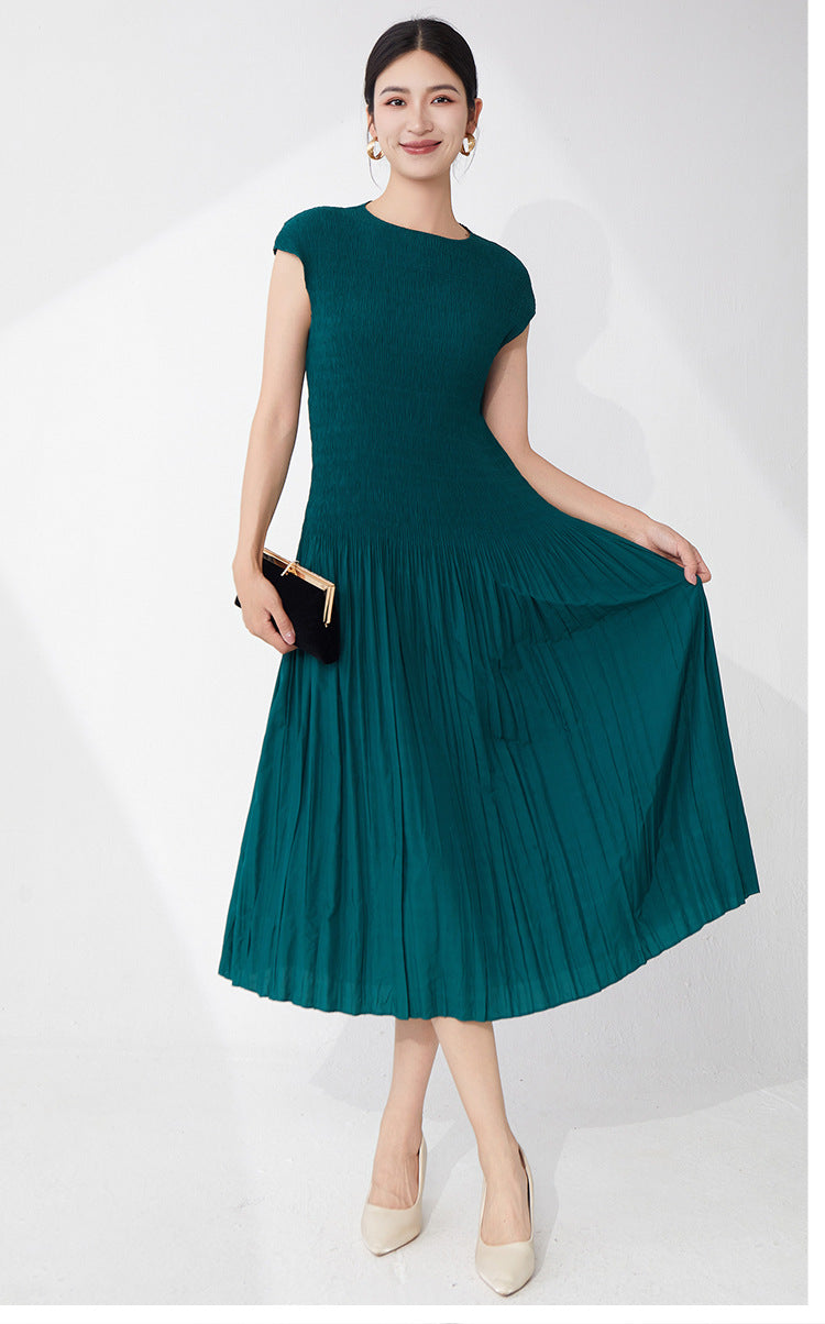Everyday Pleated Midi Dress – Sleeveless Comfort Fit