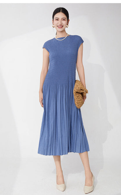 Everyday Pleated Midi Dress – Sleeveless Comfort Fit