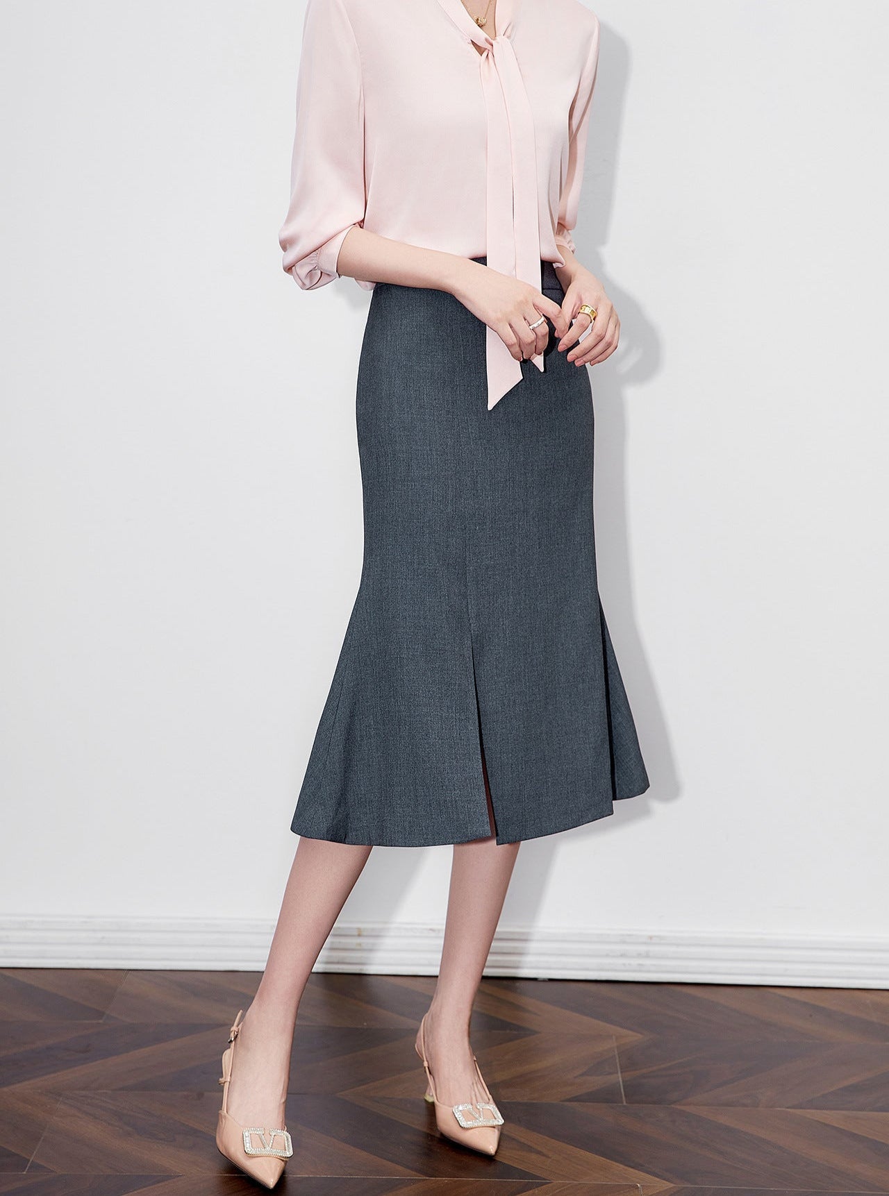 High-Waist Pencil Skirt – Elegant Tailored Mermaid Cut