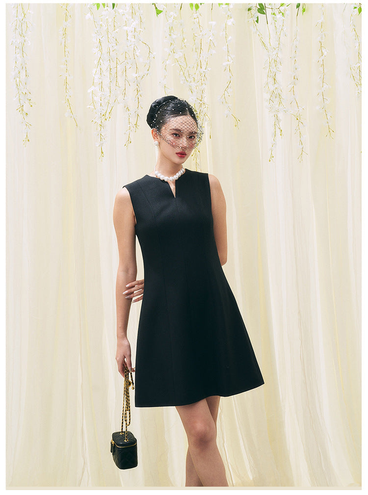 Élora Pearl Midi Dress