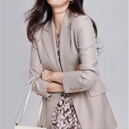 Tailored Grace – Classic Wool Blend Blazer