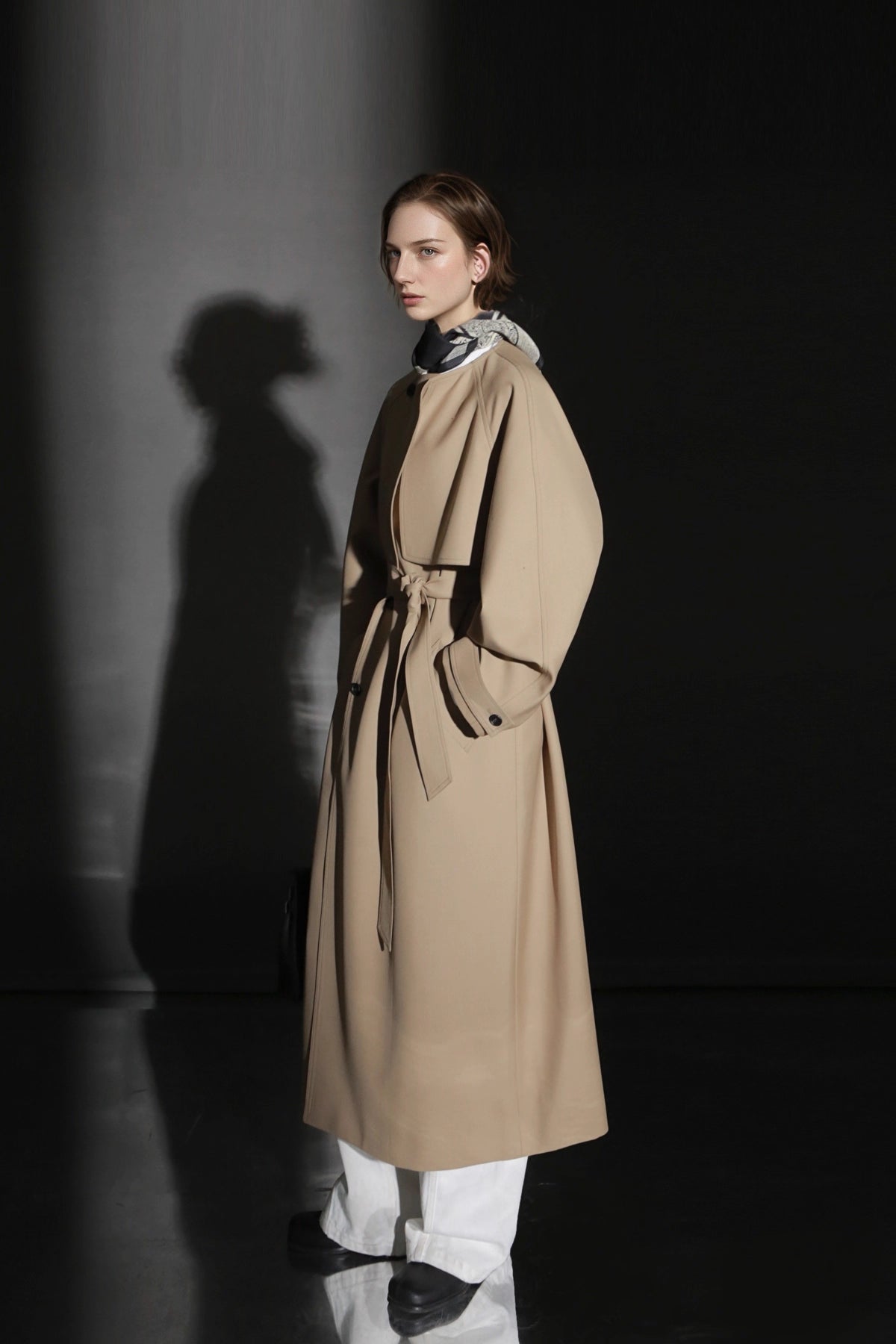 Minimalist Round Neck Wool Blend Trench Coat – Relaxed Fit