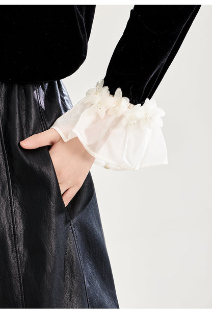 Floral Collar Velvet Blouse