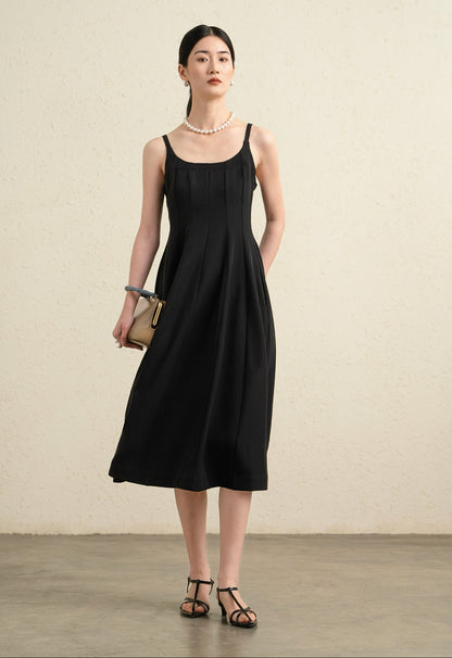Noir Élise Square-Neck Midi Dress