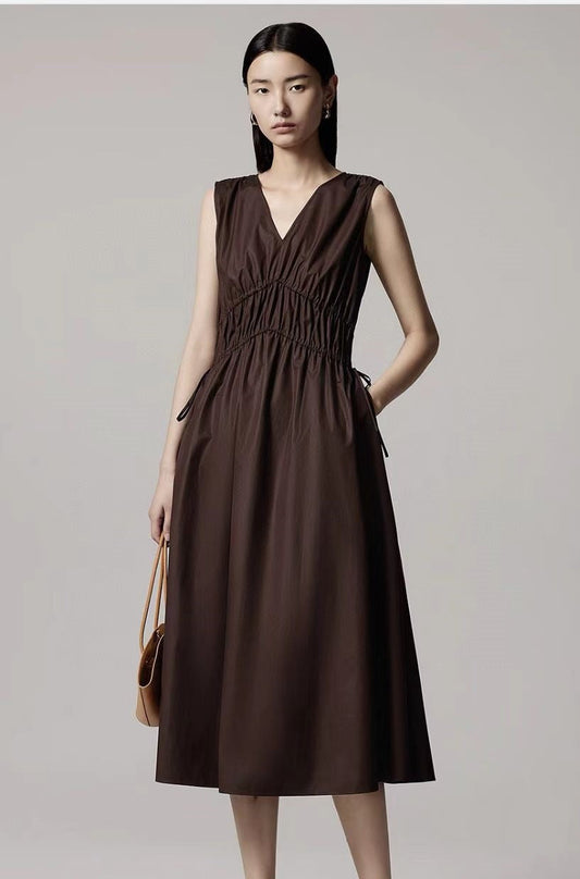 Pleated Brown V-Neck Sleeveless Midi Dress