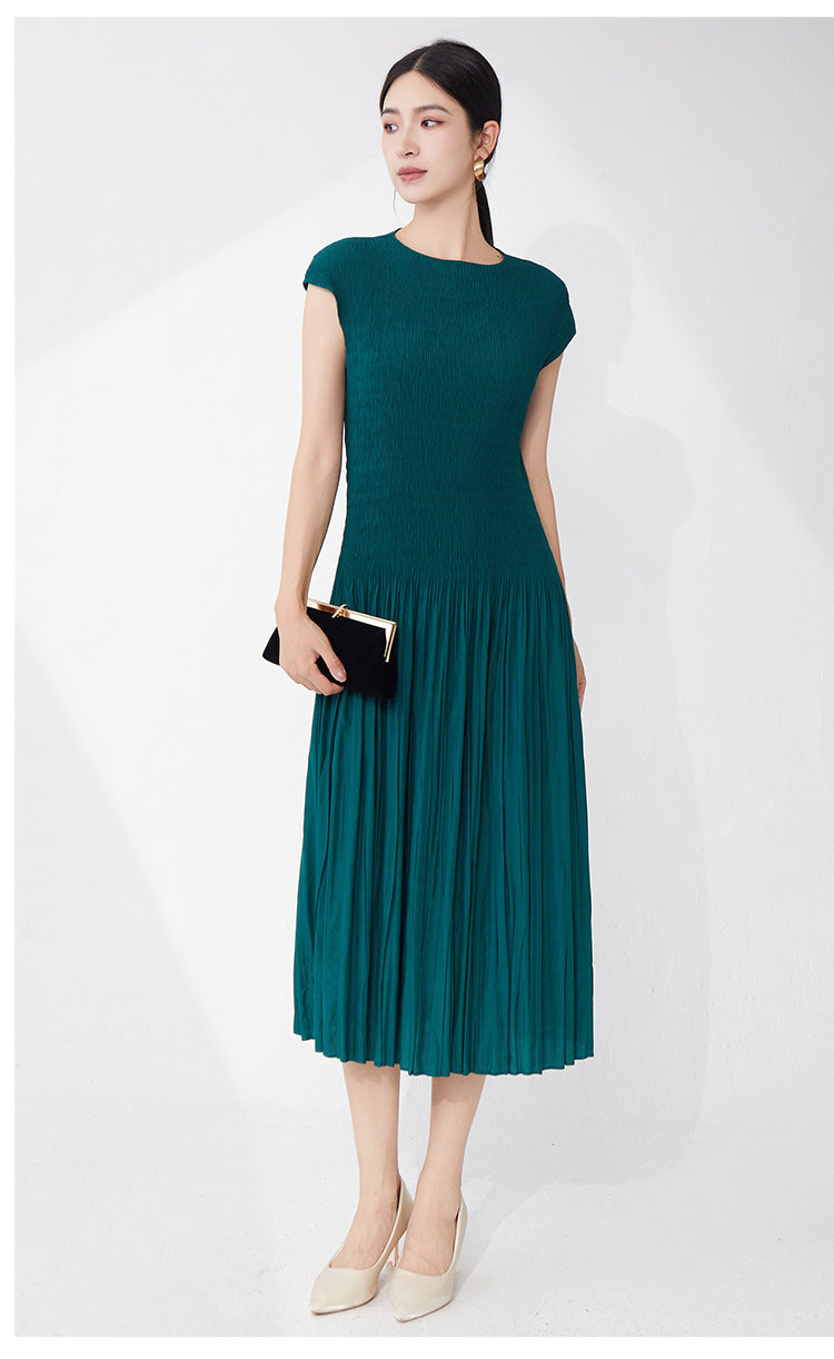 Everyday Pleated Midi Dress – Sleeveless Comfort Fit