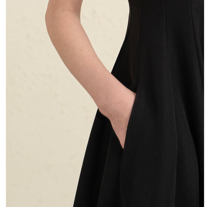 Noir Élise Square-Neck Midi Dress