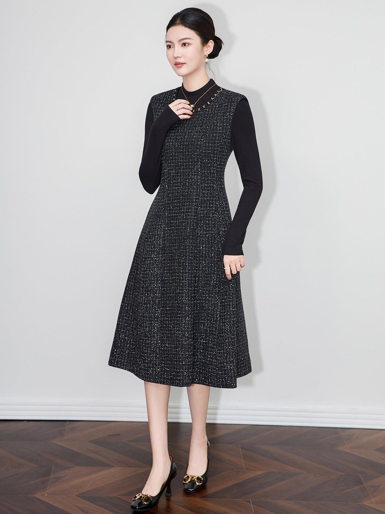 Metallic Textured French Sleeveless Midi Dress