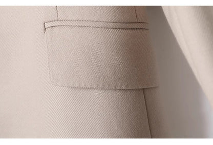 Tailored Grace – Classic Wool Blend Blazer