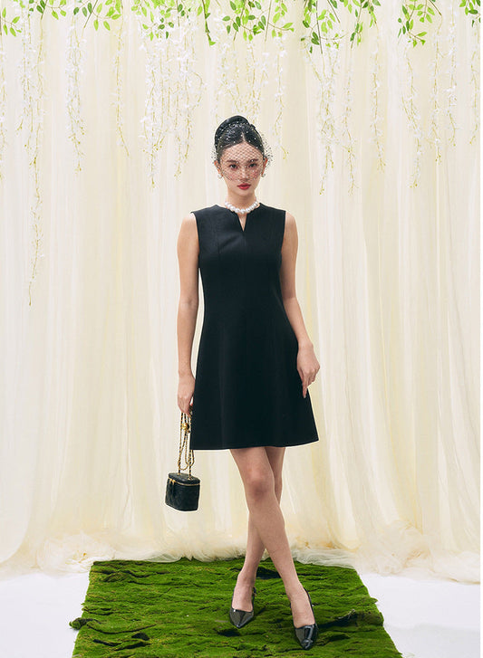 Élora Pearl Midi Dress