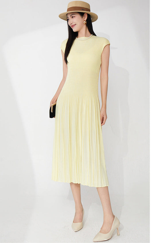 Everyday Pleated Midi Dress – Sleeveless Comfort Fit